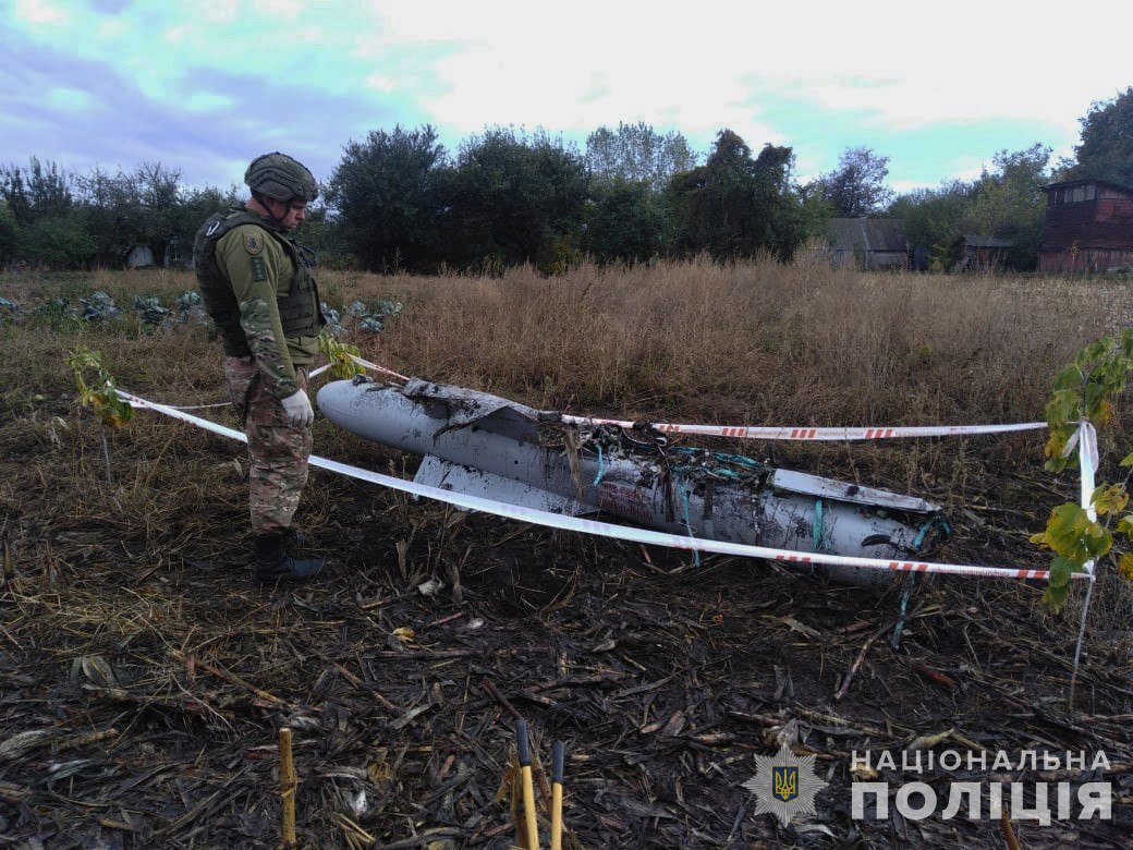 Вибухотехніки поліції Сумщини знешкодили збиту авіаційну ракету Х-59