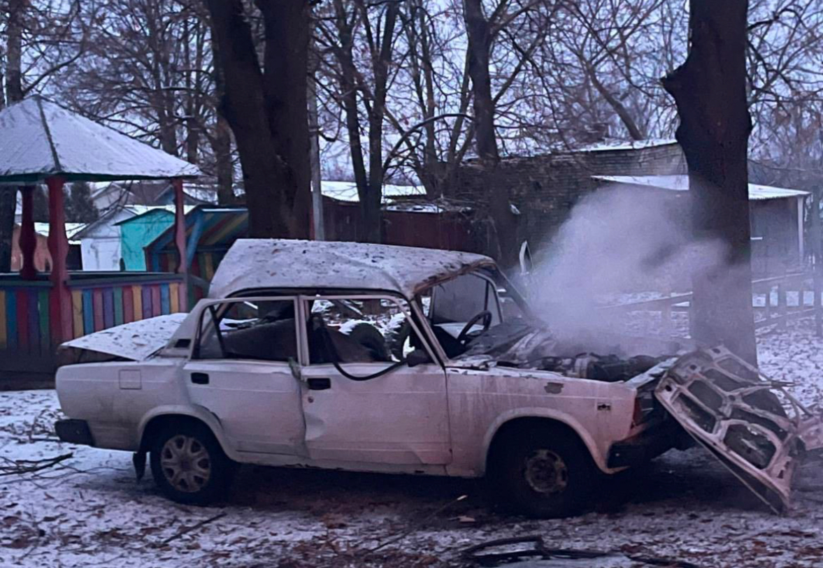 Ворожі дрони атакували поліцейських на Сумщині