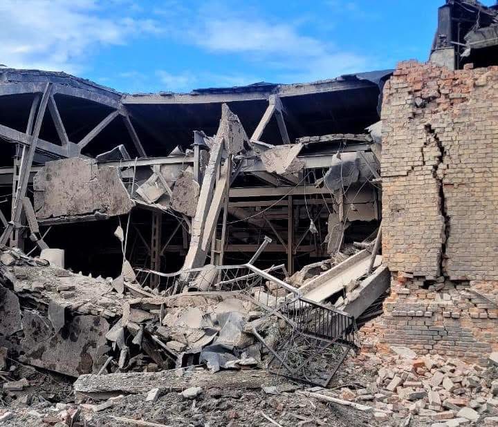Ракетний удар по промисловості на Сумщині: одна людина загинула, семеро поранені