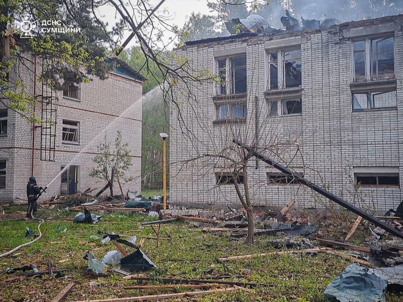 Доба на Сумщині минула без жертв: понад 100 обстрілів, ворог бив з РСЗВ, дронів та гелікоптерів