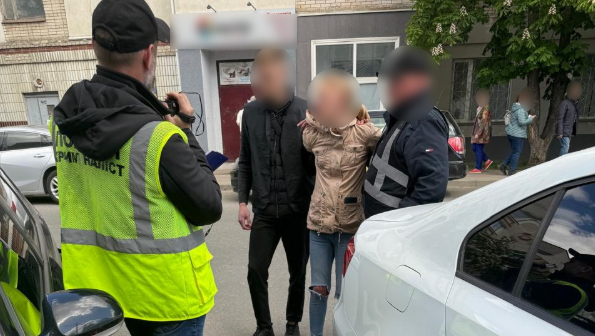 На Сумщині судитимуть жінку, яка за 30 тисяч доларів намагалась продати немовля