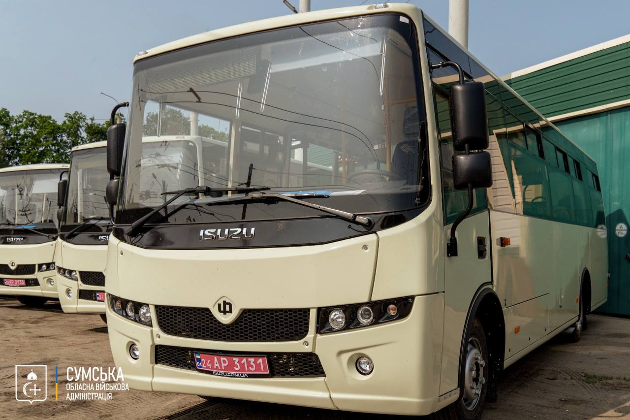 На Сумщину надійшла партія нових міських автобусів від міжнародних партнерів