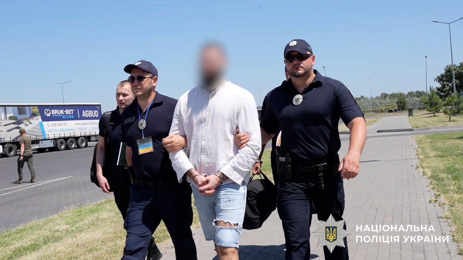 Поліція екстрадувала з-за кордону організатора банди паліїв майна, що діяла по всій Україні