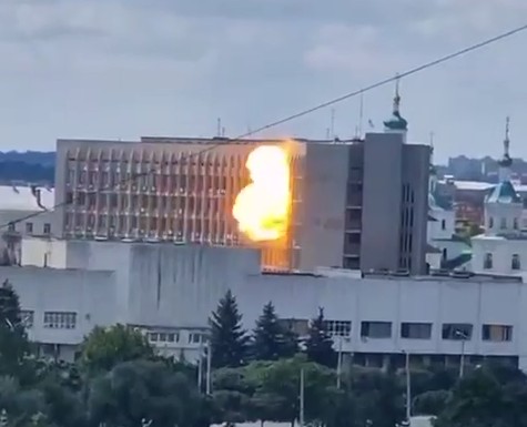 У Сумах БпЛА влучив в будівлю ОВА