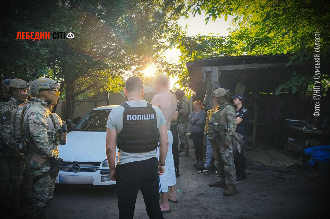На Лебединщині затримали чоловіка за викрадення авто