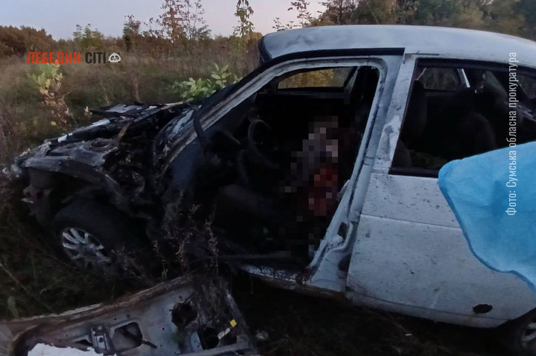 Ворог ударив по автомобілю на трасі Суми-Путивль-Глухів, водій загинув