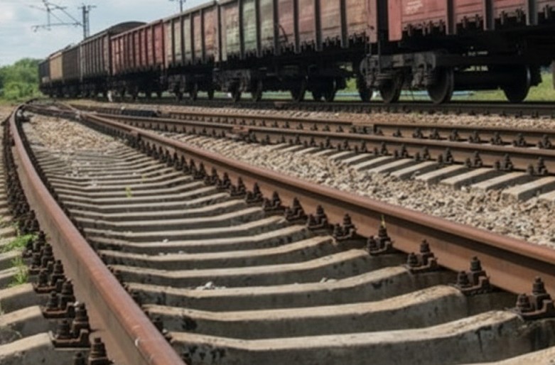 Потяг «Суми – Львів» затримується на 7 годин через російський удар по залізниці на Чернігівщині