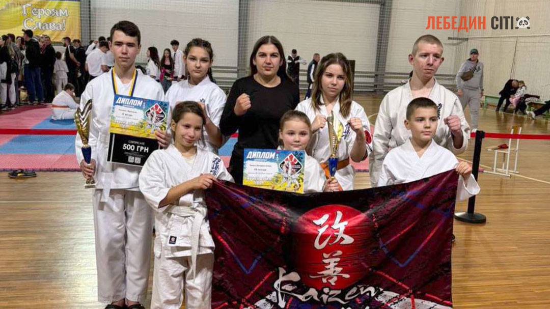 Лебединські каратисти здобули призові місця на Всеукраїнському турнірі у Полтаві