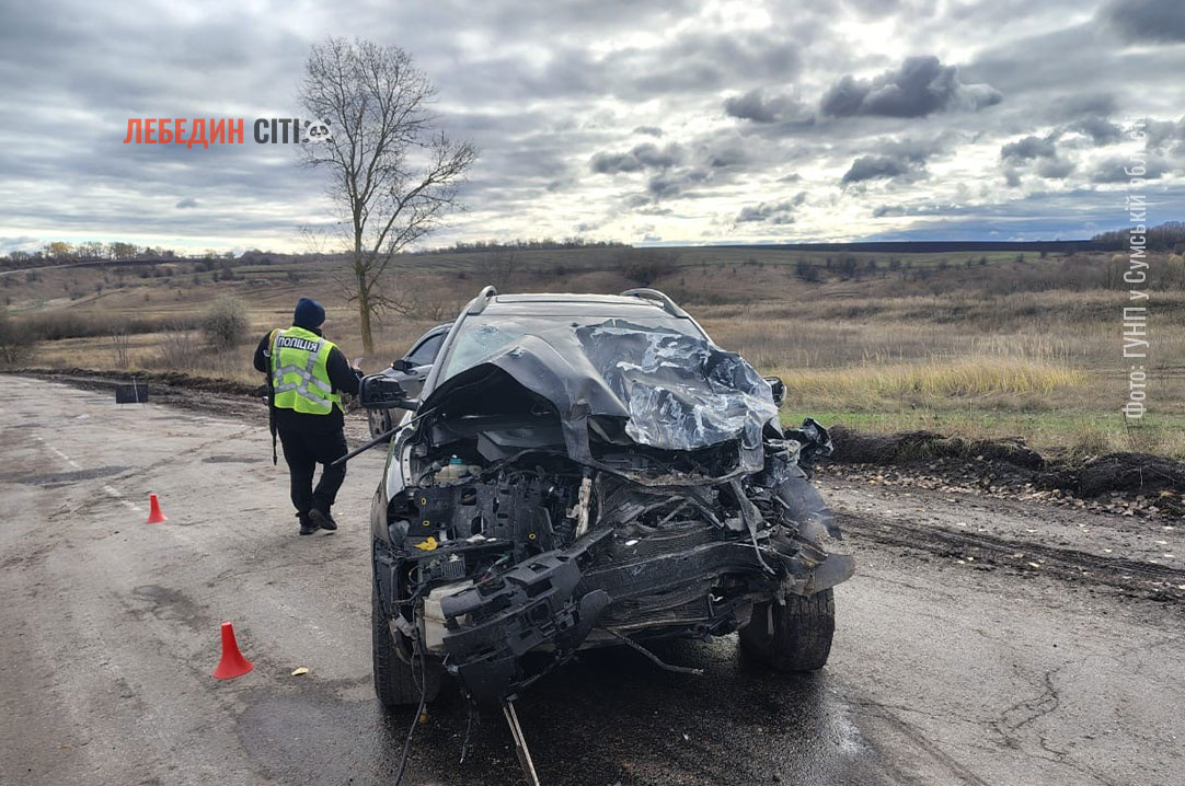 Лобове зіткнення поблизу Штепівки: троє людей травмовані, двоє – у лікарні