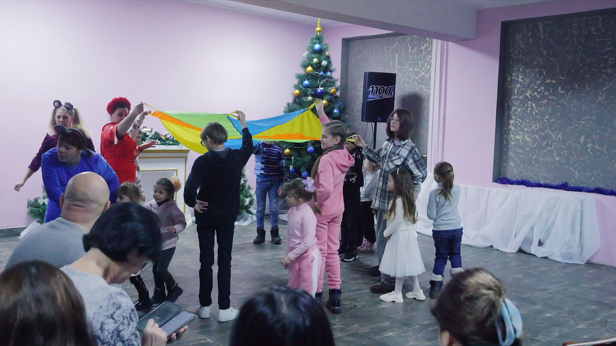 У Лебедині пройшов захід для дітей до Дня Святого Миколая