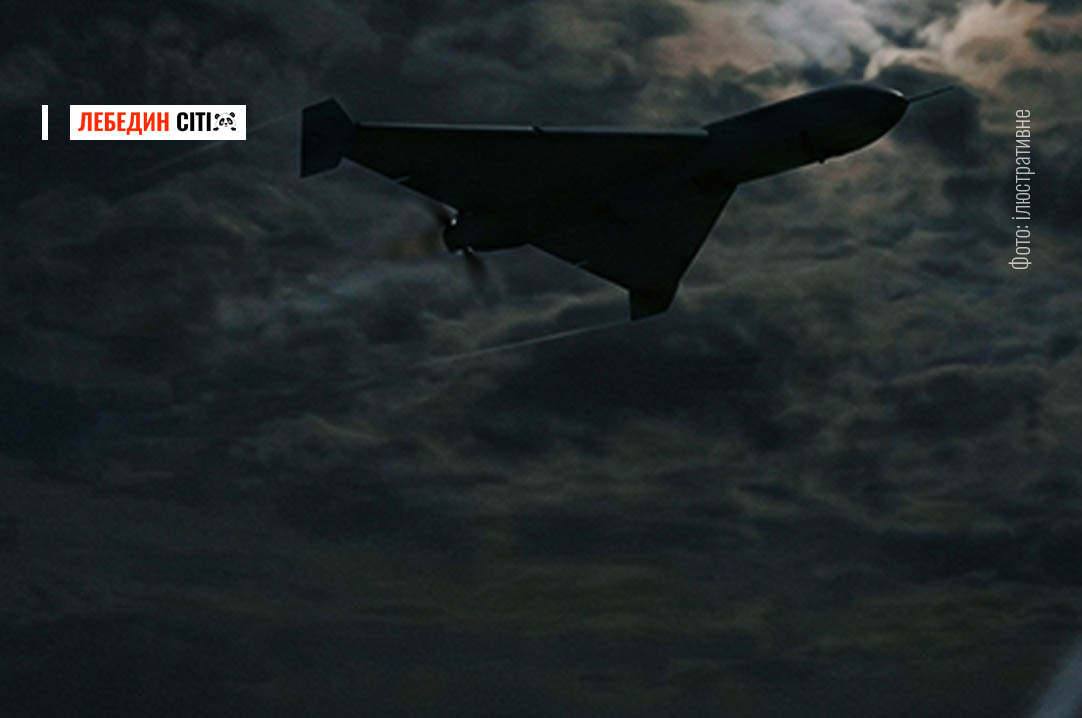 Нічна атака на Суми: ворог ударив безпілотниками по цивільній інфраструктурі, є постраждалий