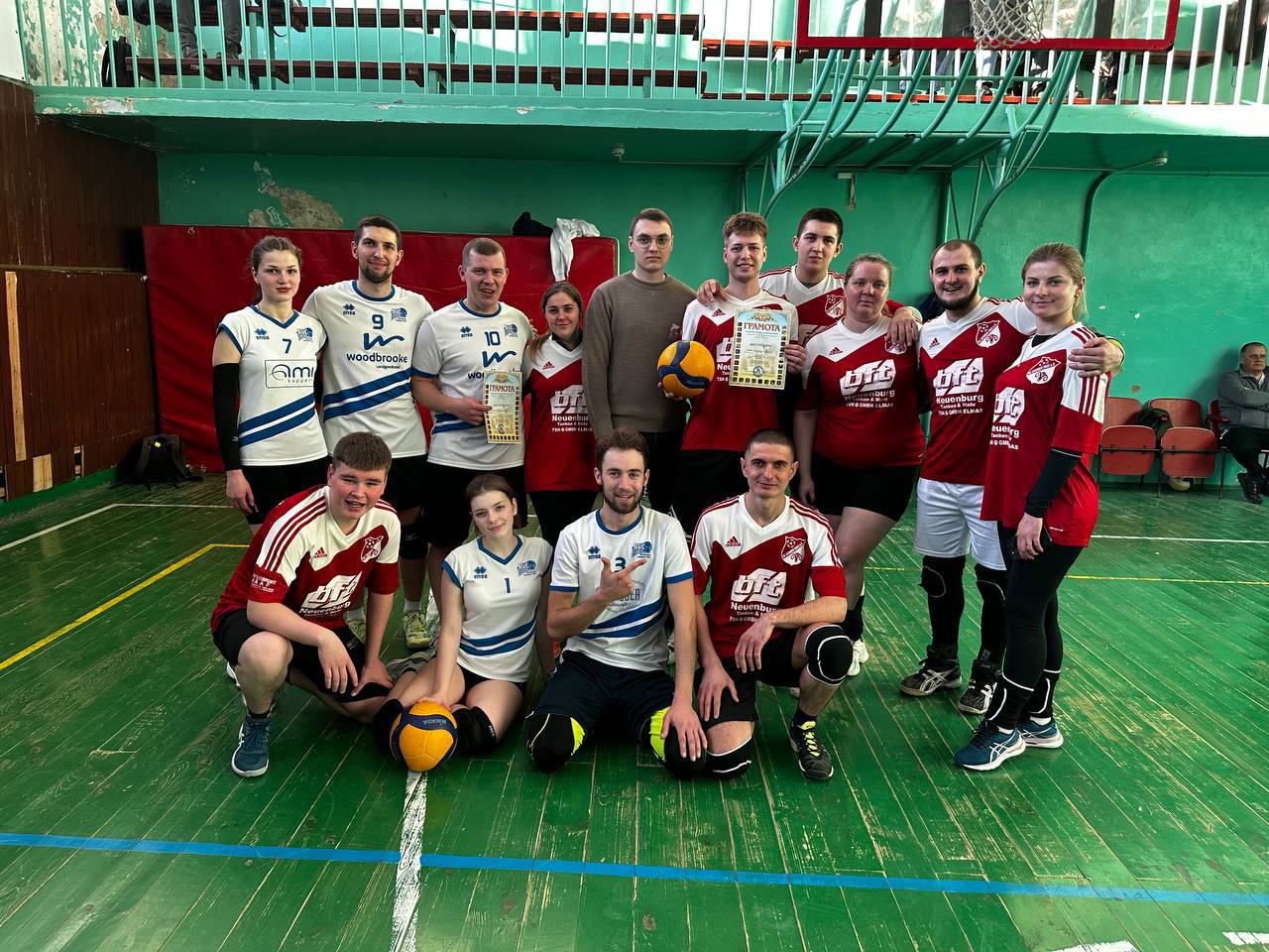 Волейболісти з Лебедина виступили на турнірі «Міст єдності» у Сумах