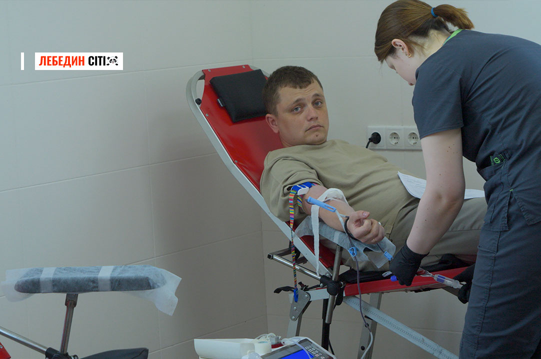 У Лебедині вперше за багато років провели День донора (відео)