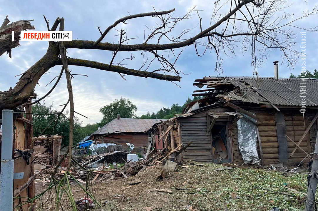 За добу на Сумщині загинули четверо людей, ще шестеро постраждали: росіяни здійснили понад 80 обстрілів