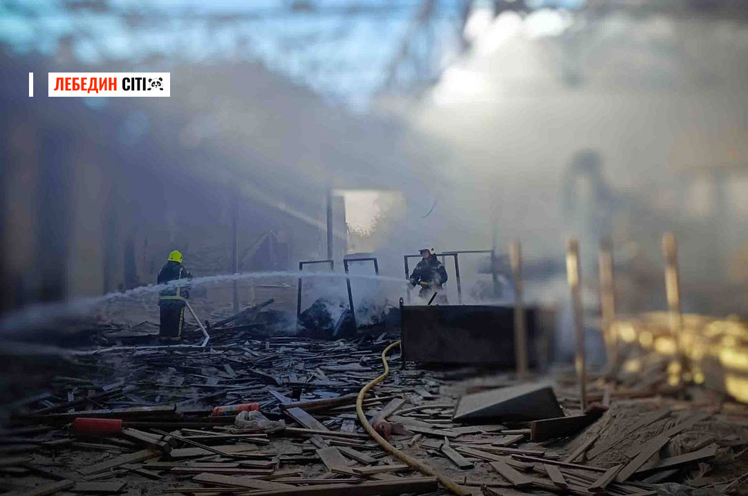 Росіяни атакували цивільне підприємство на Сумщині: загинула 43-річна жінка, восьмеро постраждалих